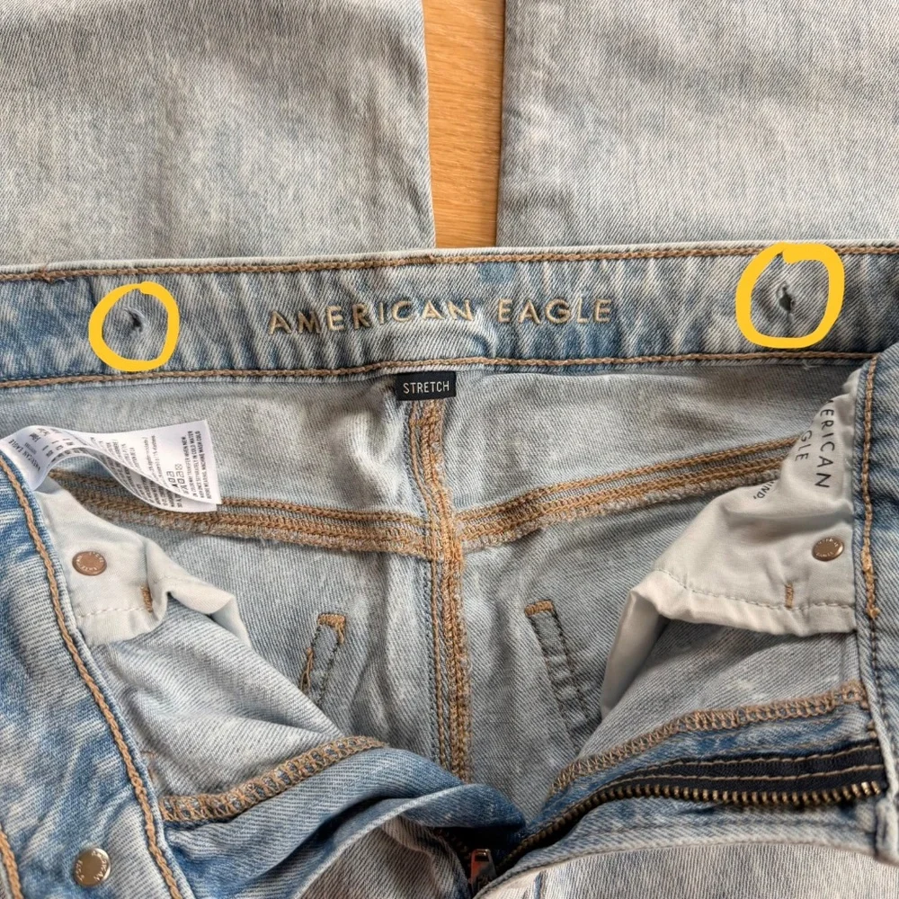 American Eagle Women’s Light Wash Super High-Rise Baggy Wide Leg Jean 0 X-SHORT - Picture 6 of 7